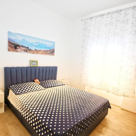 Family Apartment Rijeka Exterior photo