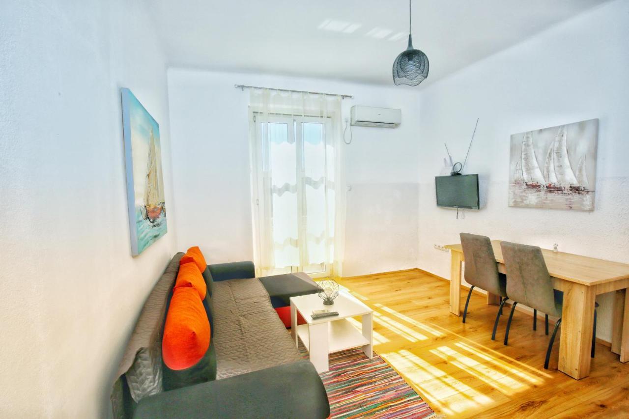 Family Apartment Rijeka Exterior photo